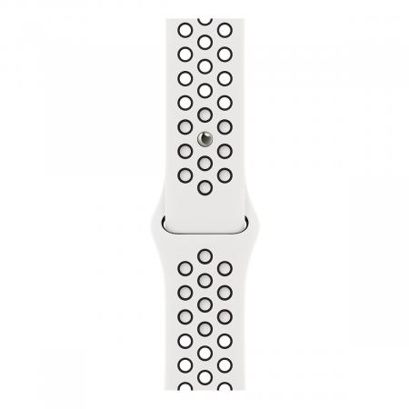 Apple Watch Nike SE (2022), 44 мм корпус из алюминия цвета «Starlight», ремешок Nike Sport Band размера S/M цвета «Summit White/Black»
