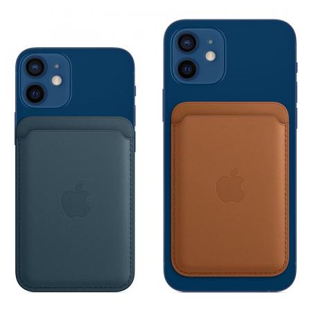 Чехол-бумажник Apple MagSafe для iPhone Pine Green, сосновый зеленый Чехол-бумажник Apple MagSafe для iPhone Pine Green, сосновый зеленый