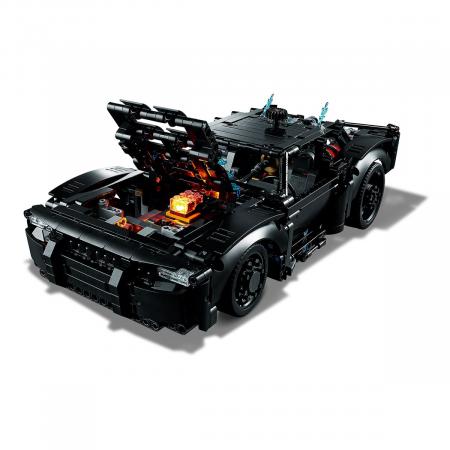 Конструктор LEGO Technic "Бэтмен: Бэтмобиль" (42127) Конструктор LEGO Technic "Бэтмен: Бэтмобиль" (42127)
