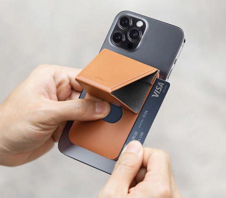 Магнитный бумажник с функцией стенда UNIQ LYFT Magnetic (MGSNAPONCH-LYFTBWN) Коричневый Магнитный бумажник с функцией стенда UNIQ LYFT Magnetic (MGSNAPONCH-LYFTBWN) Коричневый