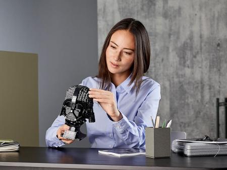 Конструктор LEGO STAR WARS "Шлем Дарта Вейдера" (75304) Конструктор LEGO STAR WARS "Шлем Дарта Вейдера" (75304)