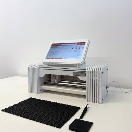 Защитная пленка задняя для смартфона Armorjack ПВХ карбон, черная Защитная пленка задняя для смартфона Armorjack ПВХ карбон, черная