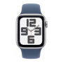 Apple Watch SE (2024), 44 мм корпус из алюминия цвета «Silver», ремешок Sport Band размера S/M цвета «Denim» Apple Watch SE (2024), 44 мм корпус из алюминия цвета «Silver», ремешок Sport Band размера S/M цвета «Denim»